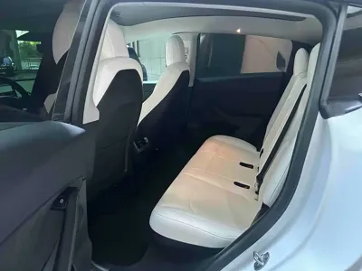 Tesla Model Y 2021, 75500 км, за 150800 CNY - фото 6