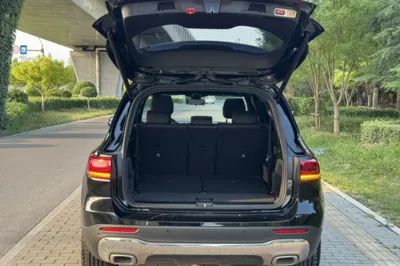 Mercedes-Benz GLB 2023, 35400 км, за 169169.17 CNY - фото 31