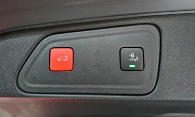Peugeot 3008 2022, 70417 км, за 39900000 KRW - фото 30