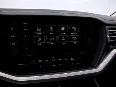 Volkswagen Touareg 2023, 40000 км, за 259800 CNY - фото 8