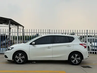 Nissan Tiida 2019, 28000 км, за 41800 CNY