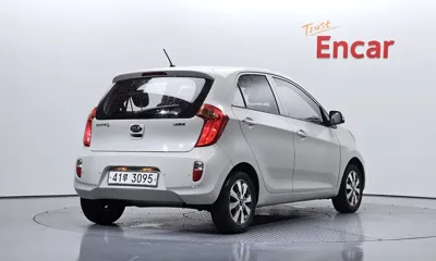 Kia Morning 2015, 58895 км, за 5800000 KRW