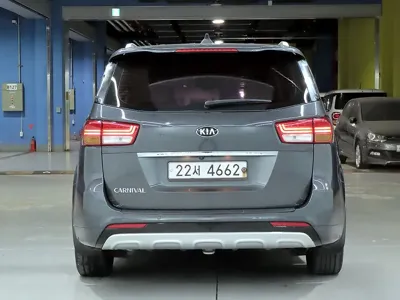 Kia Canival 2015, 201477 км, за 6800000 KRW - фото 4