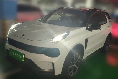 Lynk & Co 01 EM-P · 2021 год