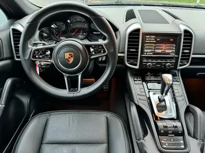 Porsche Cayenne 2015, 90000 км, за 135200 CNY - фото 9