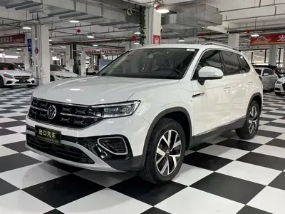 Volkswagen Tayron · 2023 год