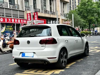 Volkswagen Golf GTI 2012, 130000 км, за 29800 CNY