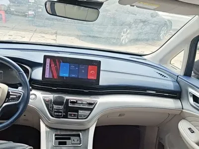 Roewe iMAX8 2021, 73000 км, за 73900 CNY - фото 7
