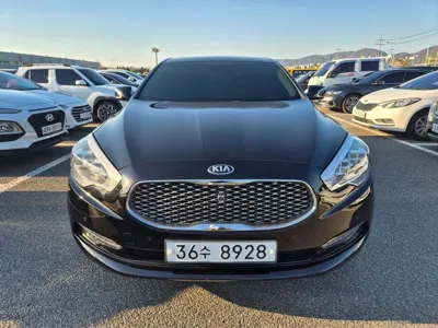 Kia K9 · 2013 год
