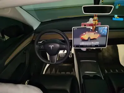 Tesla Model Y 2023, 48000 км, за 173299 CNY - фото 3