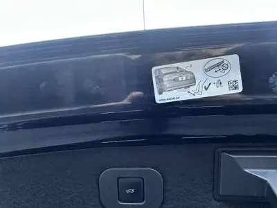 Lincoln Continental 2019, 124000 км, за 98800 CNY - фото 26