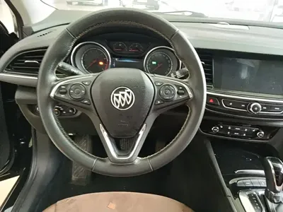 Buick Regal 2019, 80600 км, за 51300 CNY - фото 11