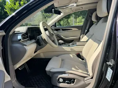 Hongqi Hongqi H9 2021, 60000 км, за 118800 CNY