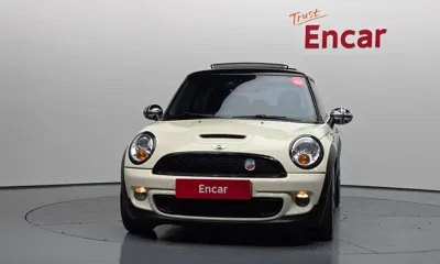 MINI Cooper 2011, 114752 км, за 3900000 KRW