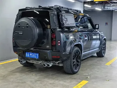 Land Rover Defender 2025, 27700 км, за 738000 CNY