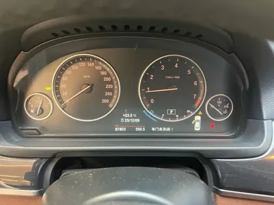 BMW 5 Series (Import) 2016, 92000 км, за 98000 CNY - фото 9