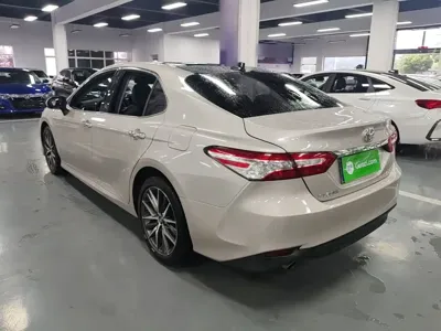 Toyota Camry 2022, 87300 км, за 100100 CNY - фото 5