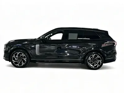 Lynk & Co 09 EM-P 2024, 30000 км, за 153400 CNY