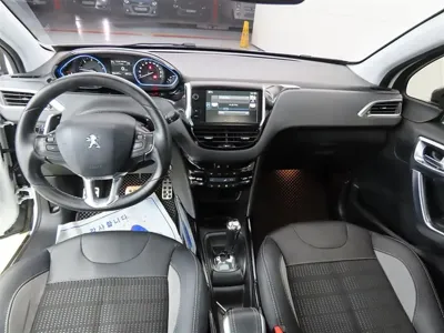 Peugeot 2008 2015, 106441 км, за 3500000 KRW - фото 7