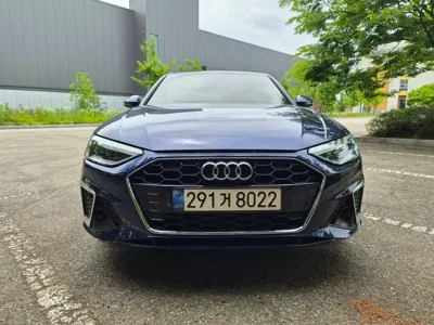 Audi A4 · 2021 год