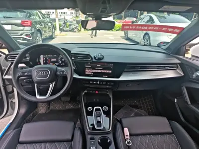 Audi A3 2026, 6400 км, за 137300 CNY - фото 6