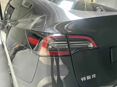 Tesla Model Y 2024, 13000 км, за 197800 CNY