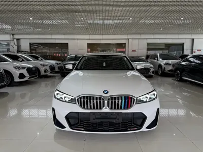 BMW 3 Series 2023, 36000 км, за 208800 CNY