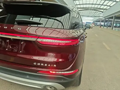 Lincoln Corsair 2022, 66500 км, за 92100 CNY - фото 8