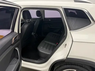 Volkswagen Tharu 2021, 87800 км, за 76500 CNY - фото 17