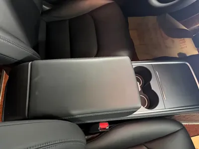 Tesla Model Y 2021, 100000 км, за 146800 CNY - фото 6