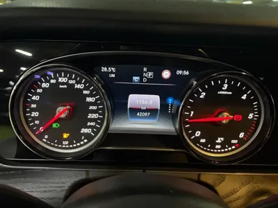 Mercedes-Benz E-Class 2019, 42097 км, за 26900000 KRW - фото 8