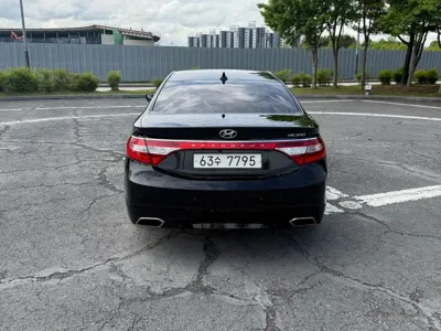 Hyundai Grandeur 2015, 212952 км, за 4800000 KRW