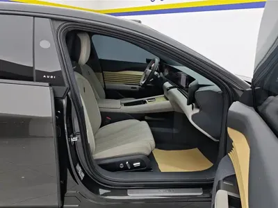奥迪AUDI 奥迪E5 Sportback 2026, 5900 км, за 206800 CNY - фото 8