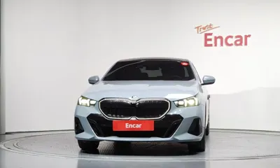 BMW 5-Series 2025, 39186 км, за 81900000 KRW