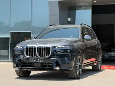BMW X7 · 2023 год