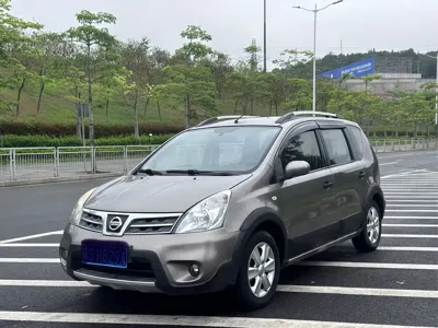 Nissan Livina · 2012 год
