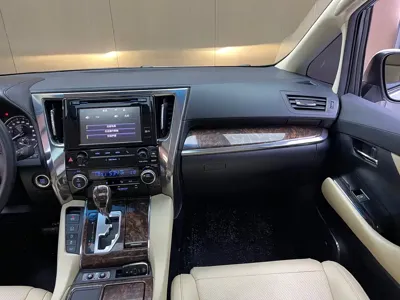 Toyota Alphard 2019, 140000 км, за 378000 CNY - фото 5