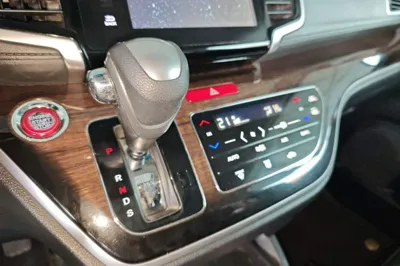 Honda Odyssey 2017, 95100 км, за 115778.15 CNY - фото 16