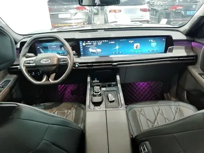 Ford Edge 2025, 4900 км, за 207700 CNY - фото 10