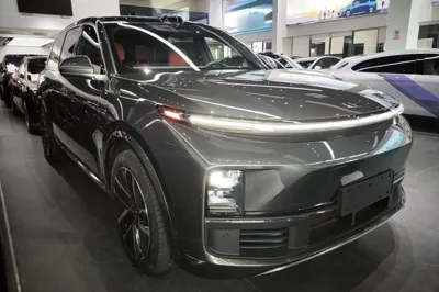 Li Auto L9 2022, 61600 км, за 263880.55 CNY
