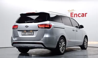 Kia Canival 2017, 175461 км, за 7770000 KRW