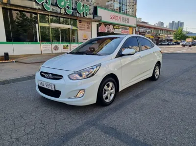 Hyundai Accent · 2012 год