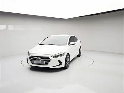 Hyundai Avante · 2017 год