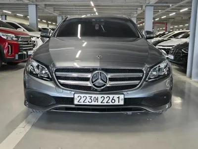 Mercedes-Benz E-Class 2018, 94535 км, за 20400000 KRW