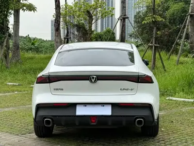 Changan UNI-V 2023, 31000 км, за 59800 CNY - фото 12