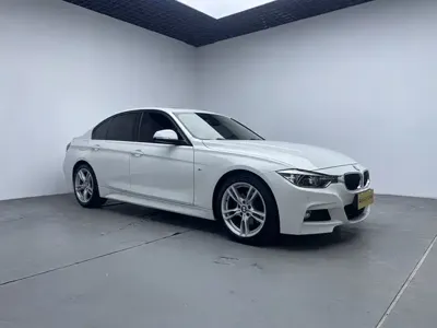 BMW 3 Series 2019, 101000 км, за 82899 CNY
