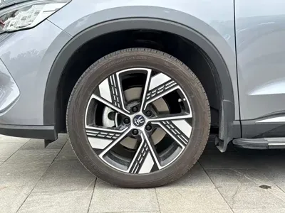 BYD Pro New Energy 2024, 17000 км, за 83800 CNY