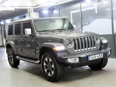 Jeep Wrangler · 2021 год