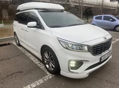 Kia Canival · 2019 год