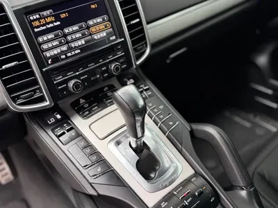 Porsche Cayenne 2016, 70000 км, за 238000 CNY - фото 12